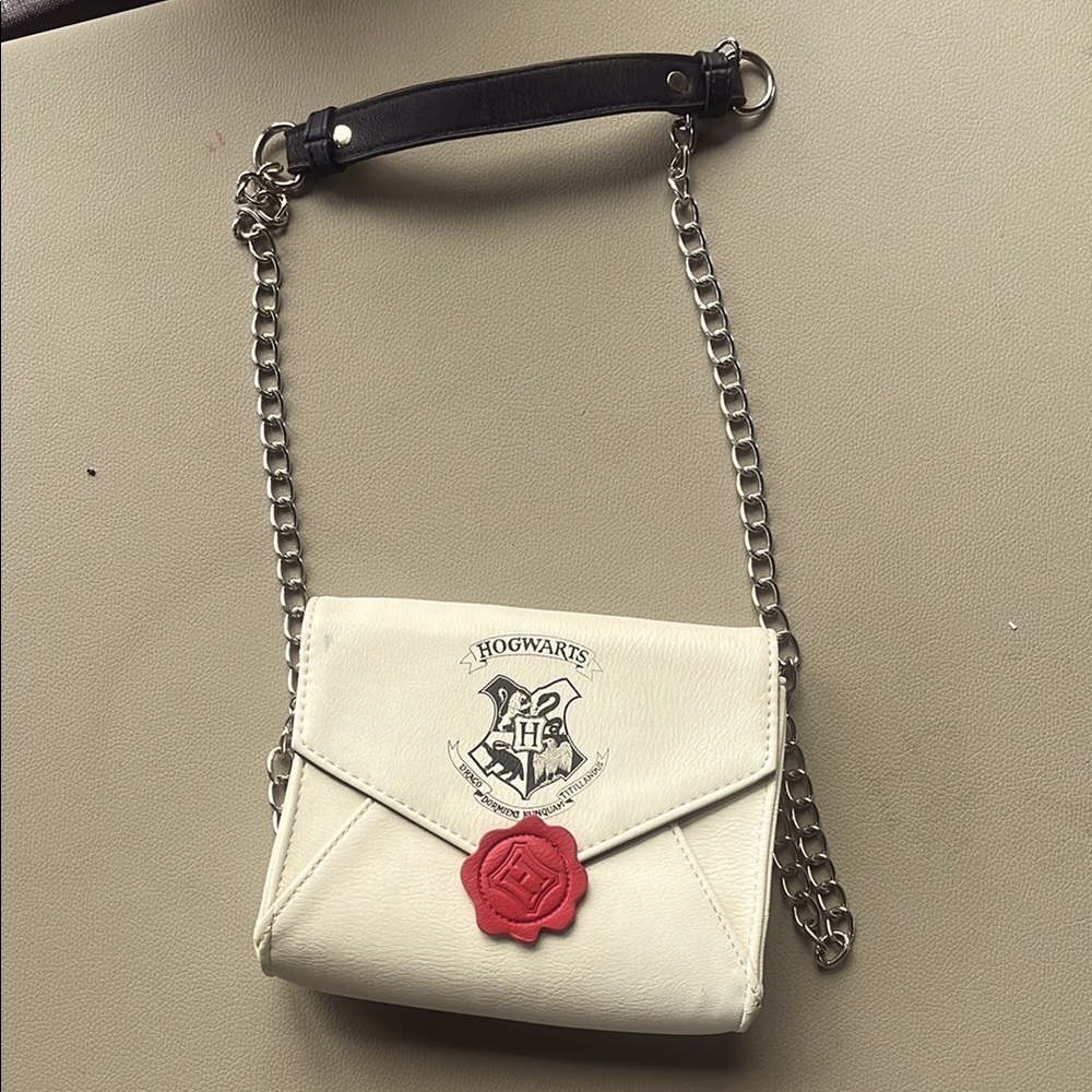 Hogwarts White Envelope Crossbody Bag with Red Seal